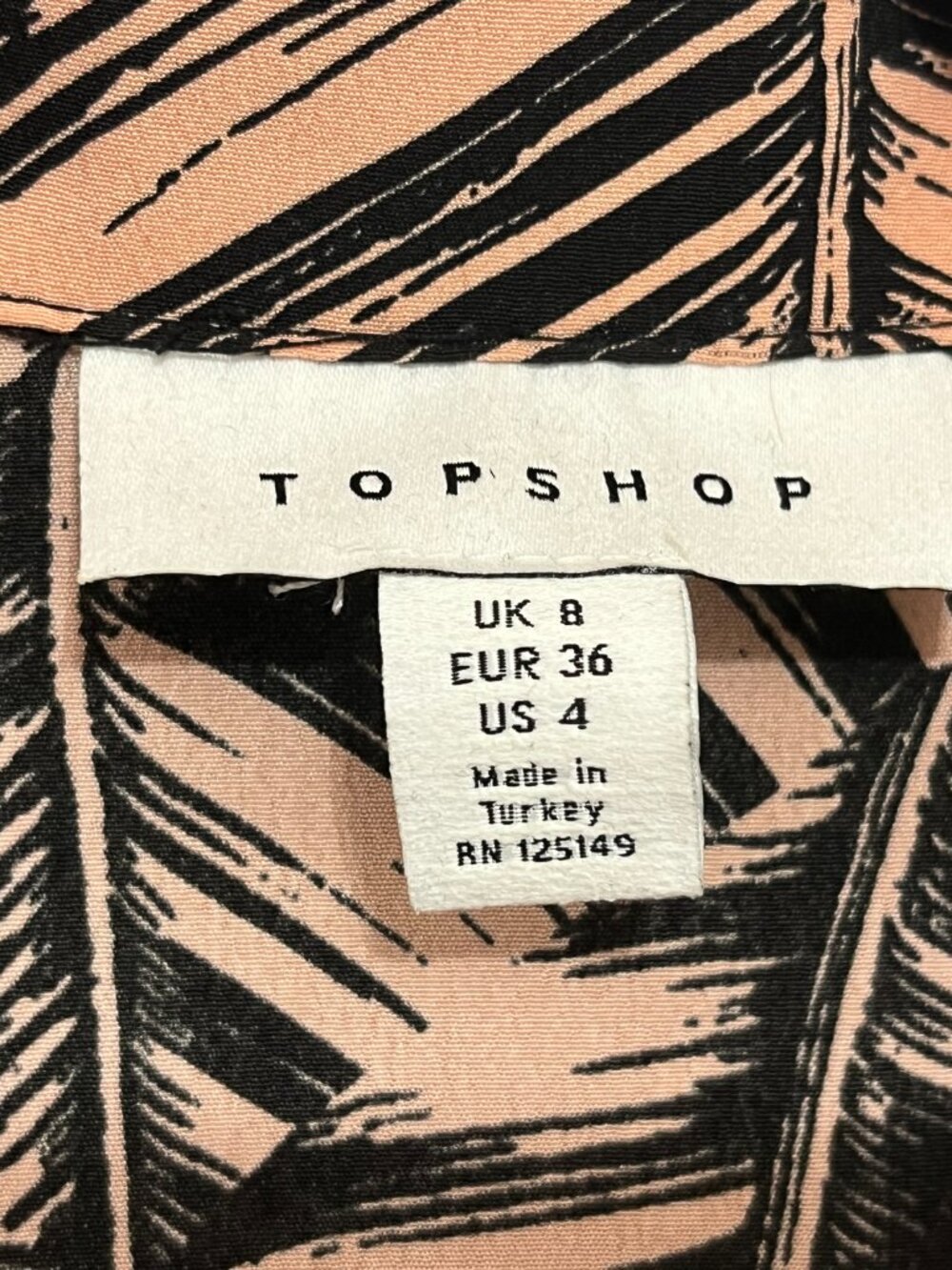 Patterned Topshop Button-Down Blouse - Picture 3 of 4